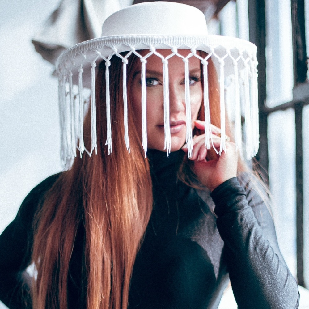 Fringe White Hat